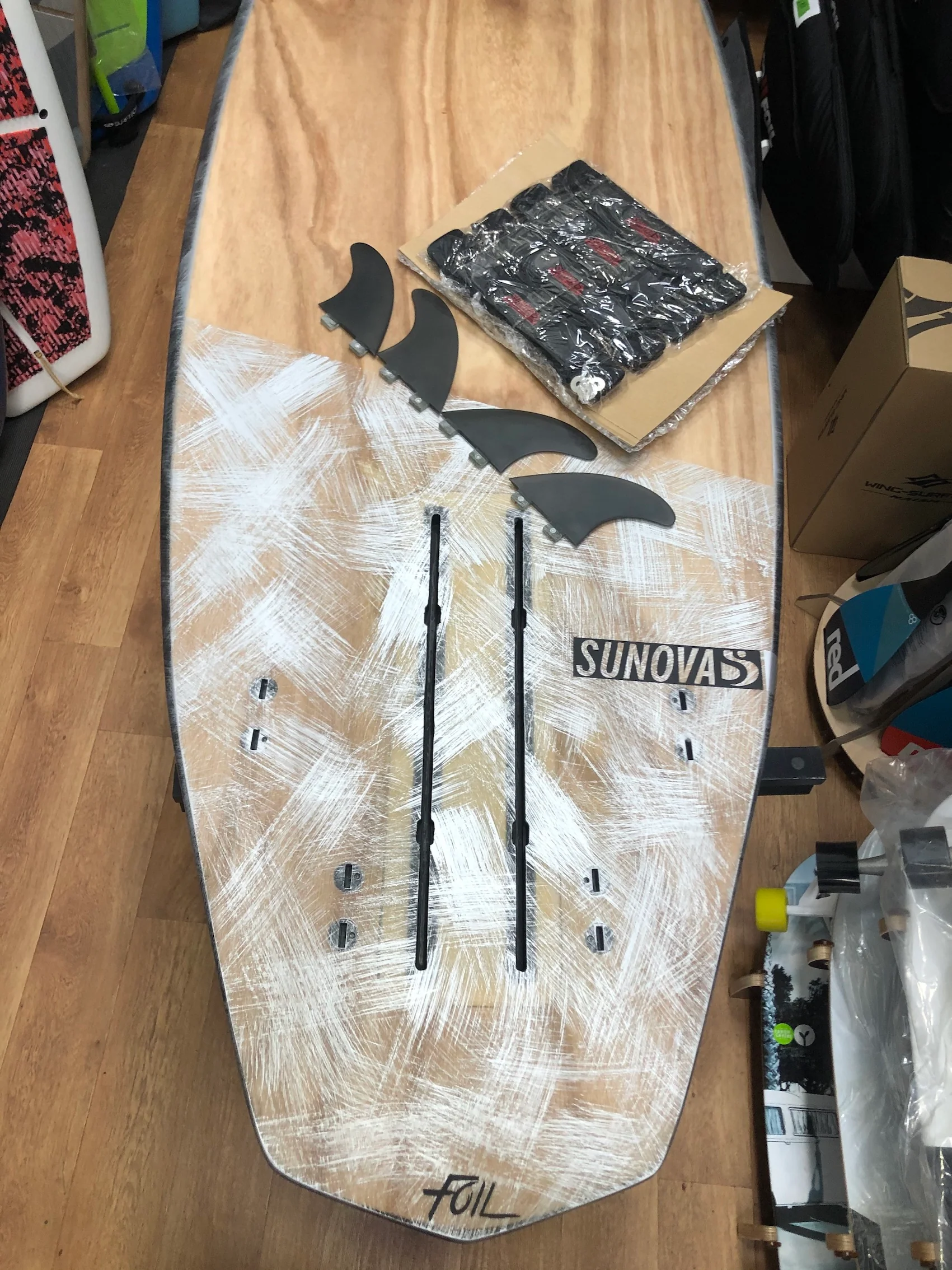 Sunova Foilboard 7'5 4in1 SUP- 118L - Image 4