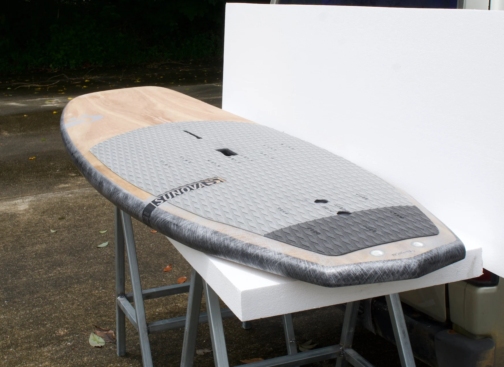 Sunova Foilboard 7'5 4in1 SUP- 118L - Image 7